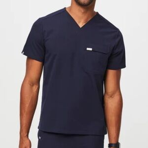Figs Leon Cargo Pocket Scrub Top Men’s XXL Navy Blue Medical Dental Shirt.  24